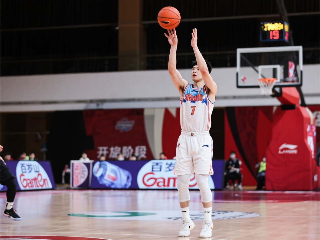 英超焦点：哈兰德等球星能否在个人成就上登顶称王？